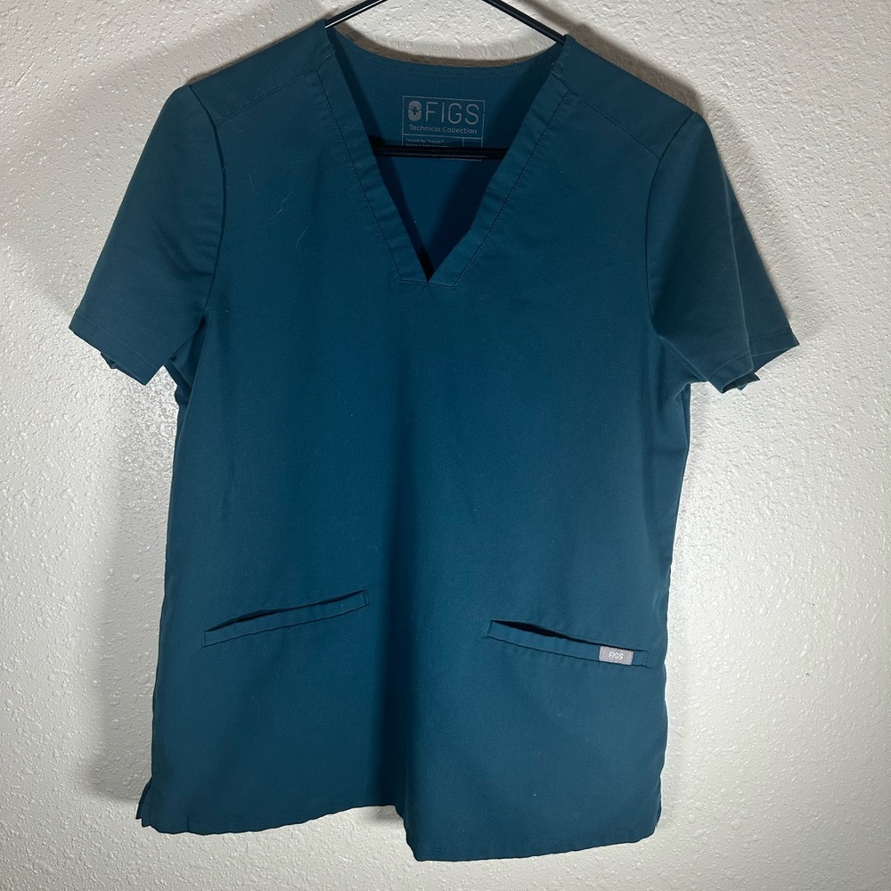 Figs casma small S scrub top Caribbean Blue